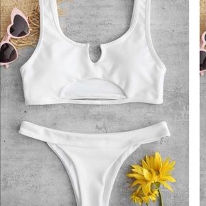 Brand new never worn zaful bathing suit